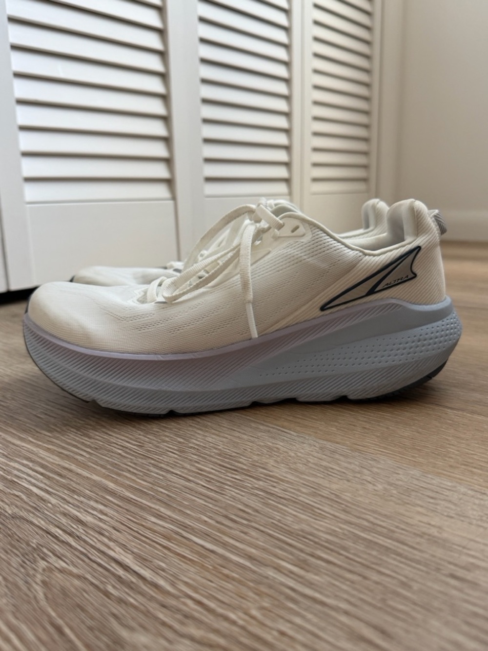 Altra Women's FWD VIA Running Shoes Size 9